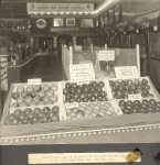 1911 Apple display at St. Paul Land Show